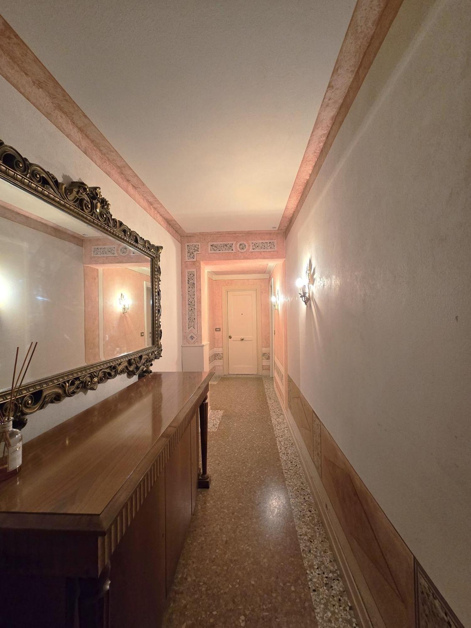 Cozy Studio With Canal View Venedig Exterior foto