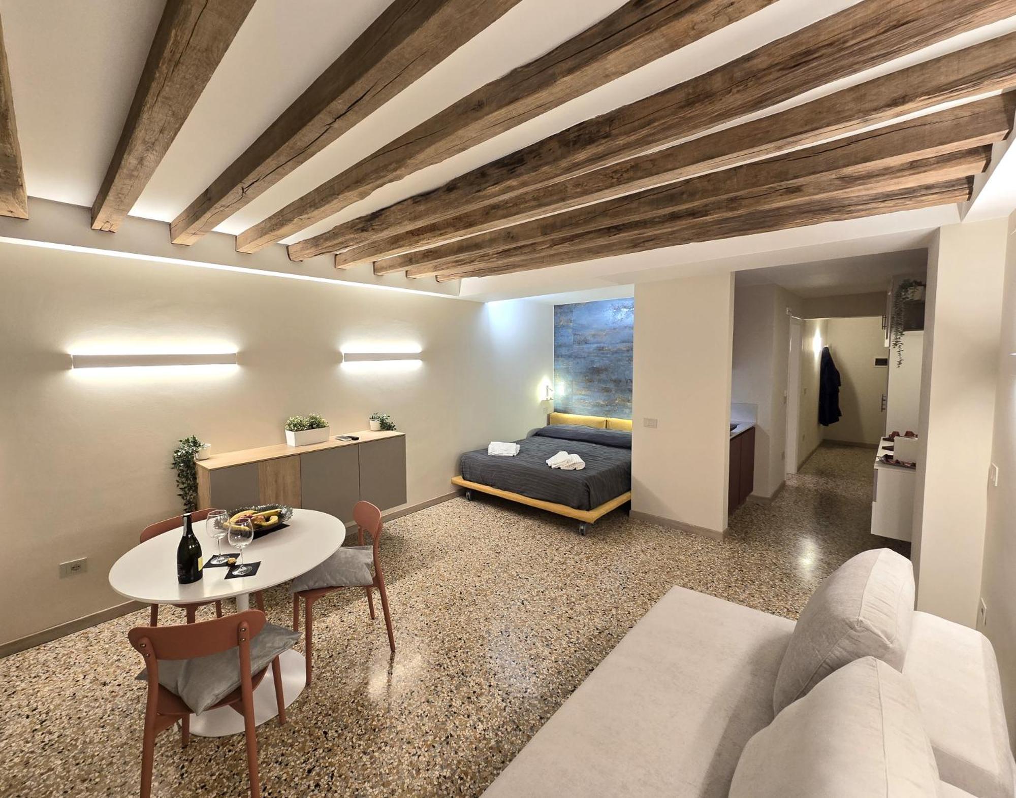 Cozy Studio With Canal View Venedig Exterior foto
